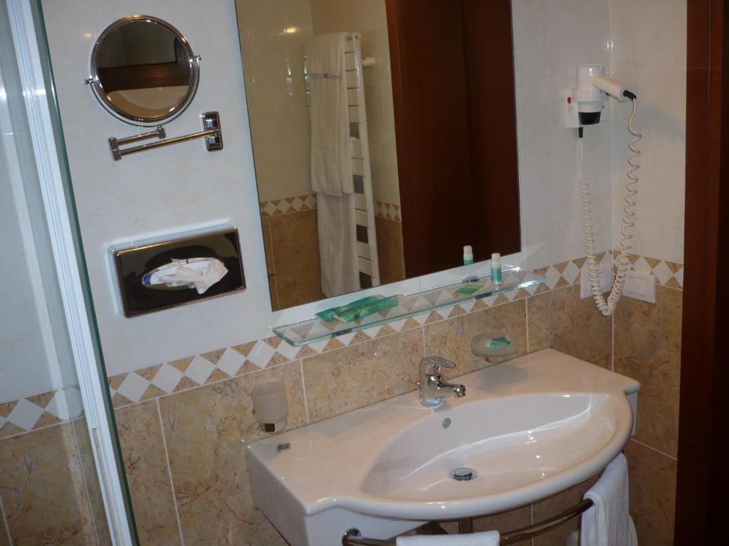 Hotel Ristorante Dotto Varago 部屋 写真