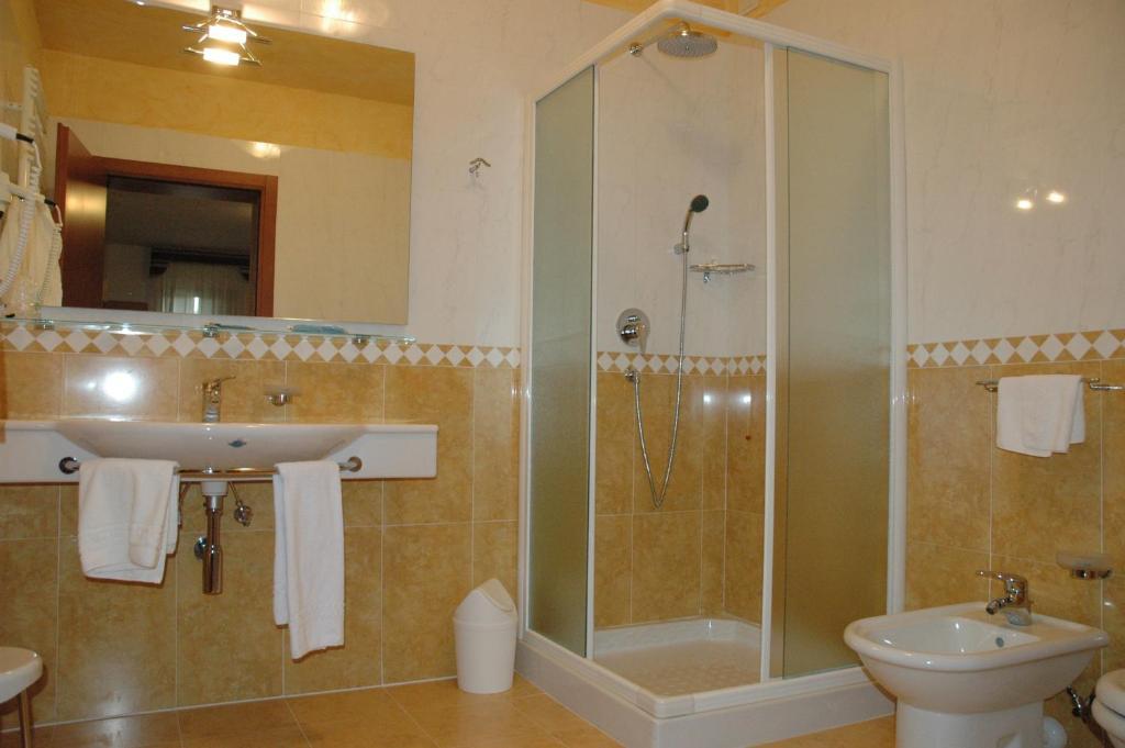 Hotel Ristorante Dotto Varago 部屋 写真